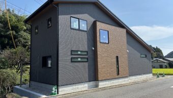Ma様邸　足場が取れましたのサムネイル