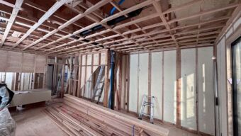 M様邸　仕上げ工事に入…のサムネイル